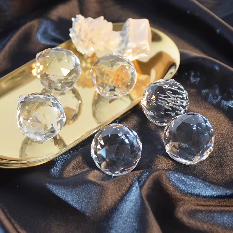 Crystal Ball Prism Sun Catcher - Crystal Ball Decor 评论和价格