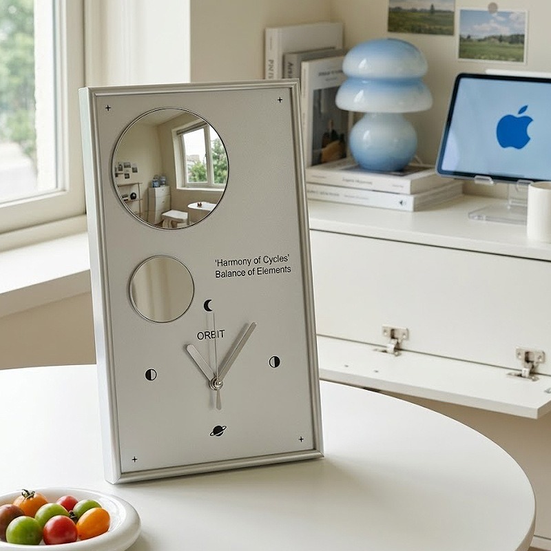 Magnetic Attraction Wall Clock - Luxury Lifestyle Photography 评论和价格