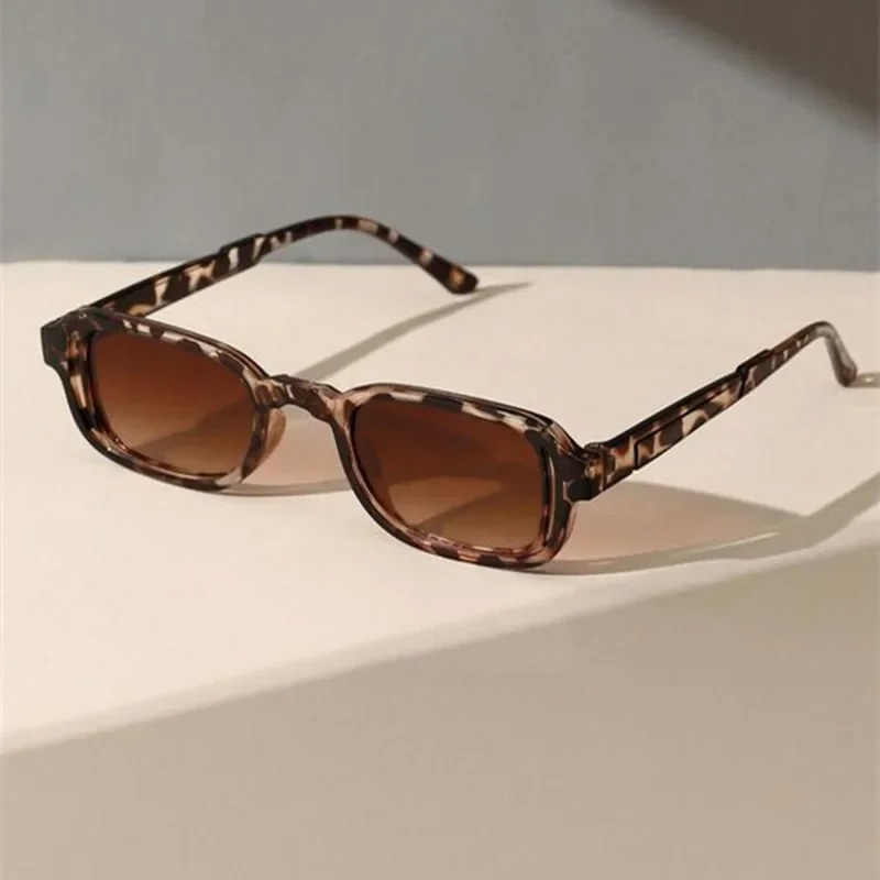 Luxurious Rectangle Sunglasses - Luxury Lifestyle Store 评论和价格