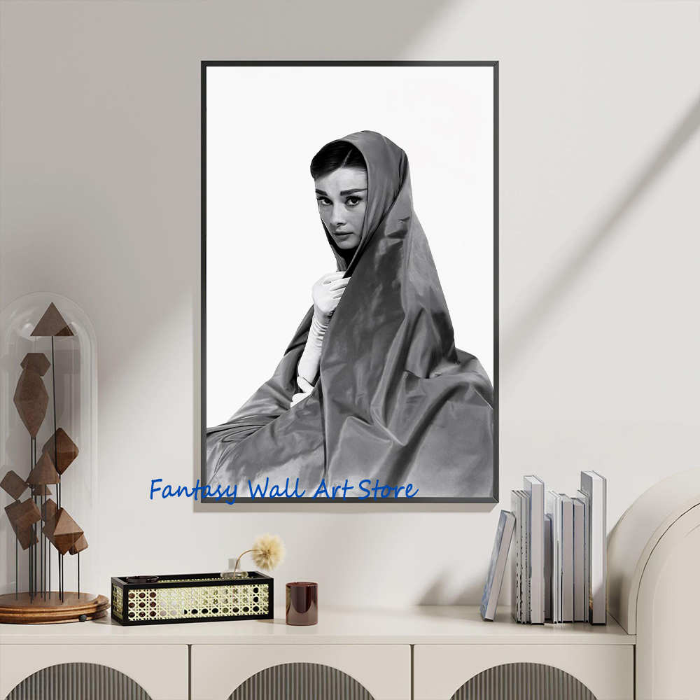 Audrey Hepburn Photography Ret - Luxury Lifestyle Japan 评论和价格