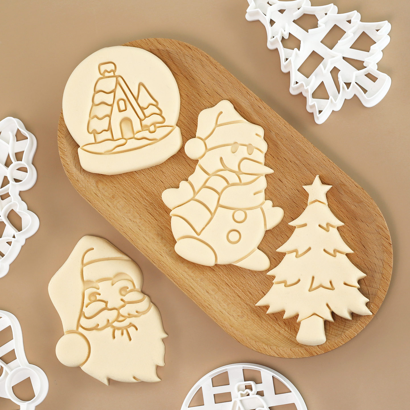 4 Pcs Christmas Cookie Cutter  - Crystal Ball Decor 评论和价格