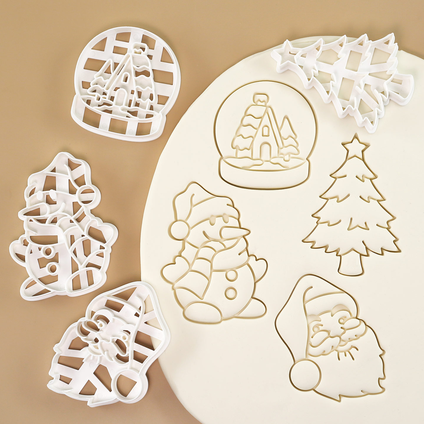 4 Pcs Christmas Cookie Cutter  - Crystal Ball Decor 评论和价格